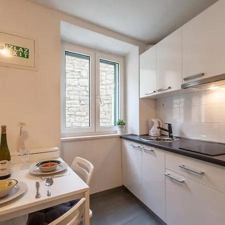 Sonja アパート *