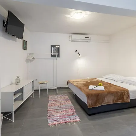 Sonja Apartment *