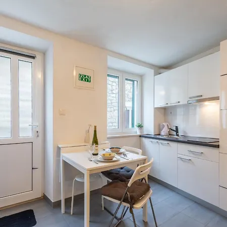Sonja Apartment