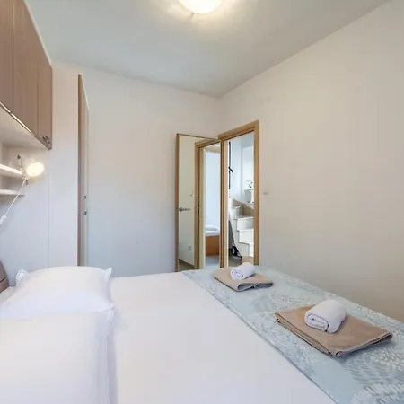 Sonja Apartment *